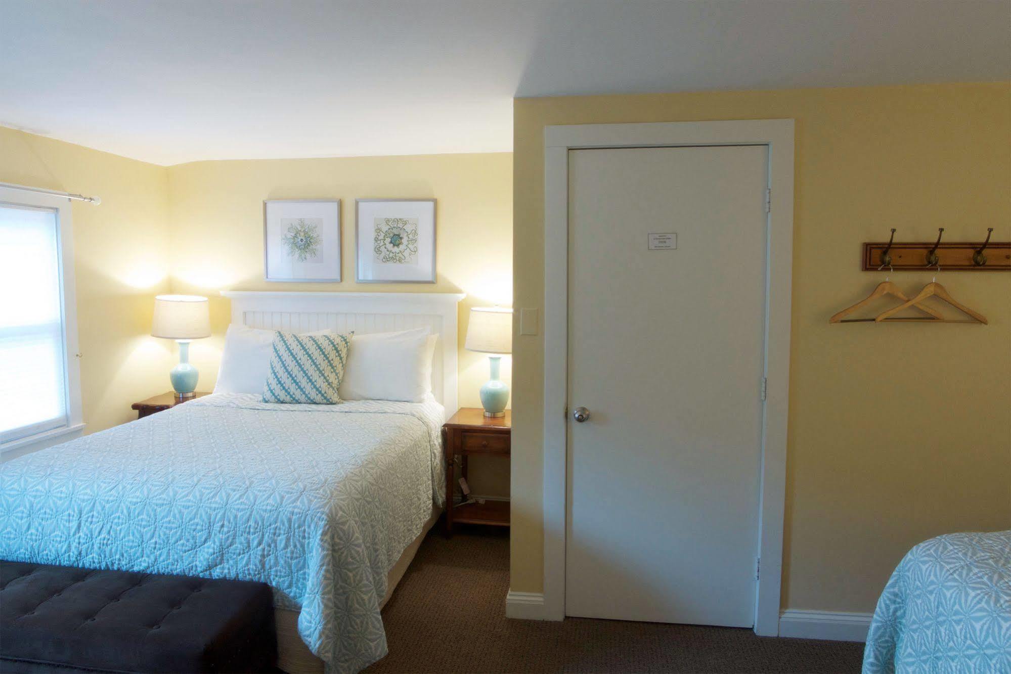 Madison Inn Oak Bluffs Buitenkant foto